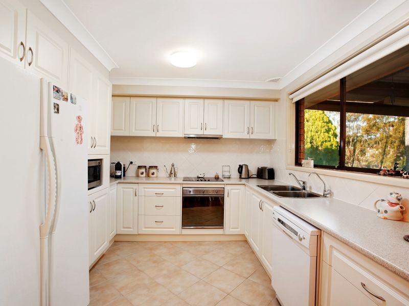 18 Graphite Pl, Eagle Vale NSW 2558