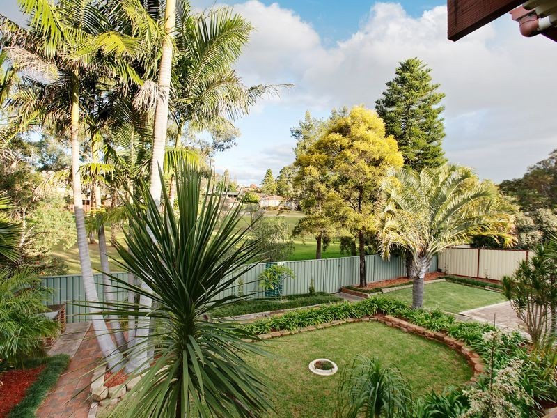 18 Graphite Pl, Eagle Vale NSW 2558