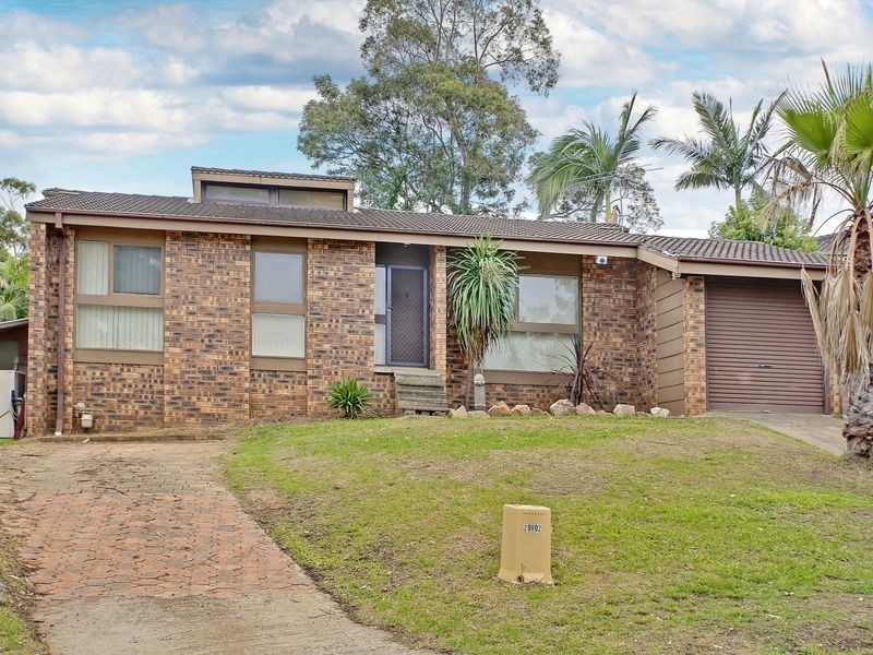 28 Aminya Cres, Bradbury NSW 2560
