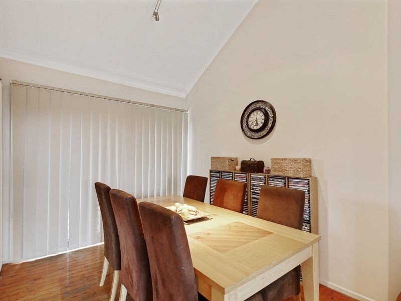 28 Aminya Cres, Bradbury NSW 2560