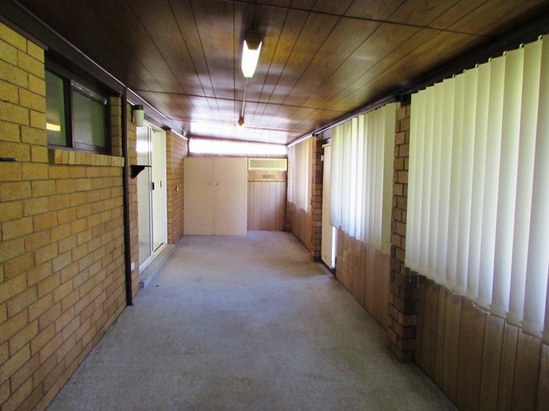 155 St Johns Rd, Bradbury NSW 2560
