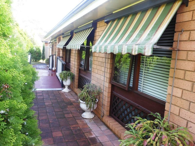 8 Wandarra Cres, Bradbury NSW 2560