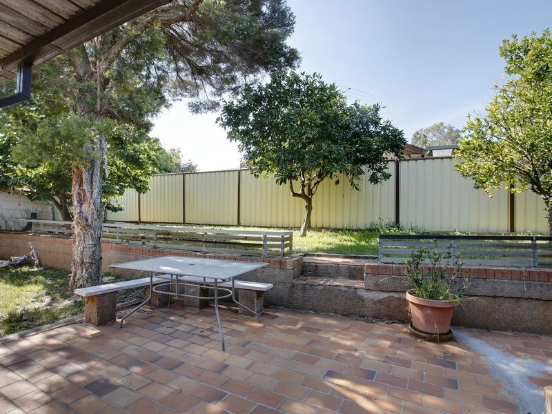 1 Coll Pl, St Andrews NSW 2566
