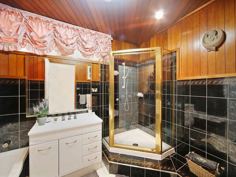 21 Treelands Ave, Ingleburn NSW 2565