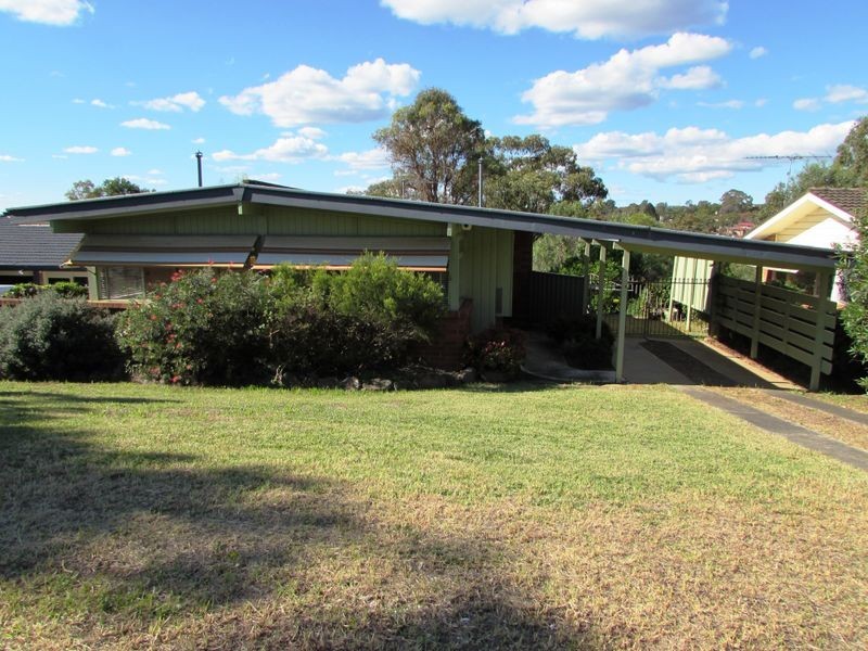 9 Lawn Ave, Bradbury NSW 2560