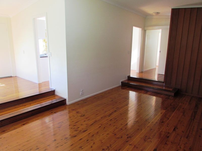 9 Lawn Ave, Bradbury NSW 2560