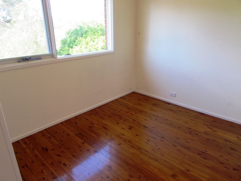 9 Lawn Ave, Bradbury NSW 2560