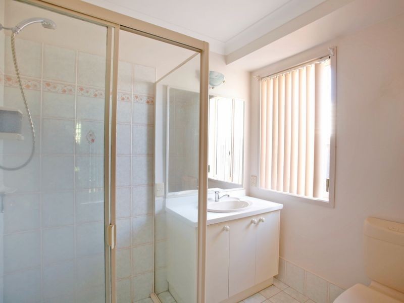 12 Clarke Pl, Mount Annan NSW 2567