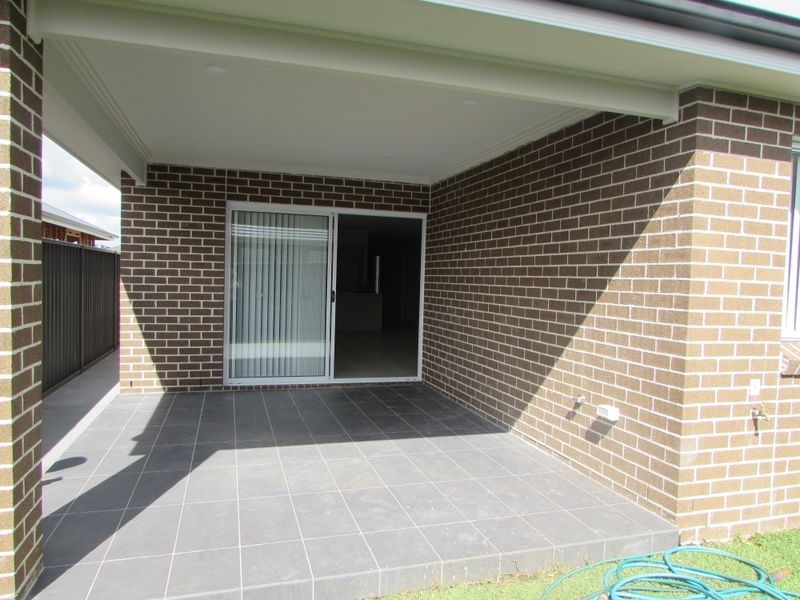 21 Resolution Avenue, Leppington NSW 2179