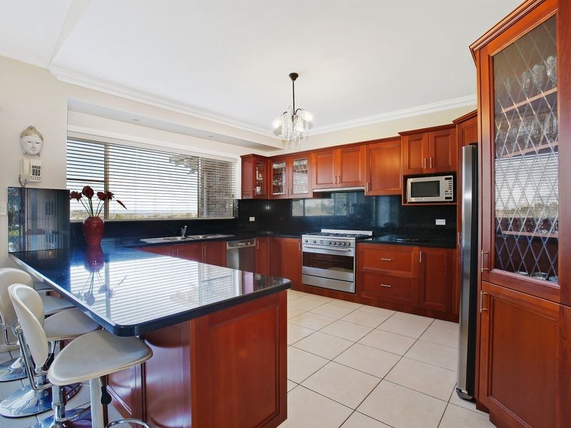 31 Greco Pl, Rosemeadow NSW 2560