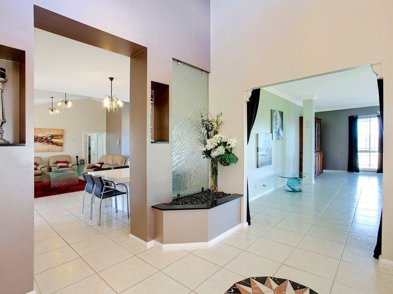 31 Greco Pl, Rosemeadow NSW 2560