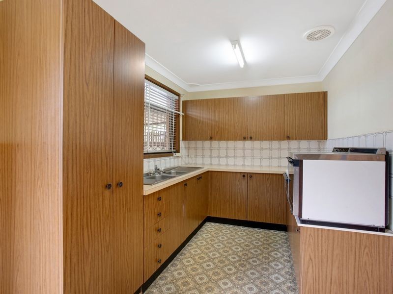 3 Collis Pl, Minto NSW 2566