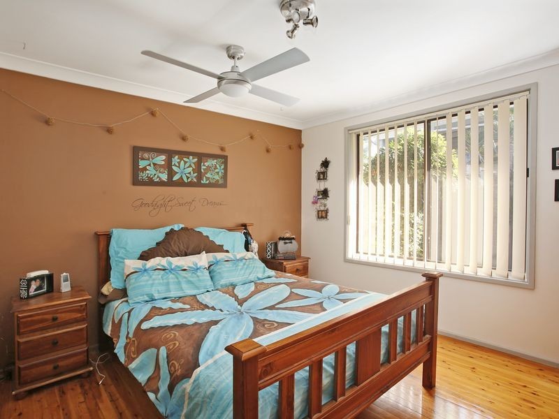 30 Danube Cres, Kearns NSW 2558