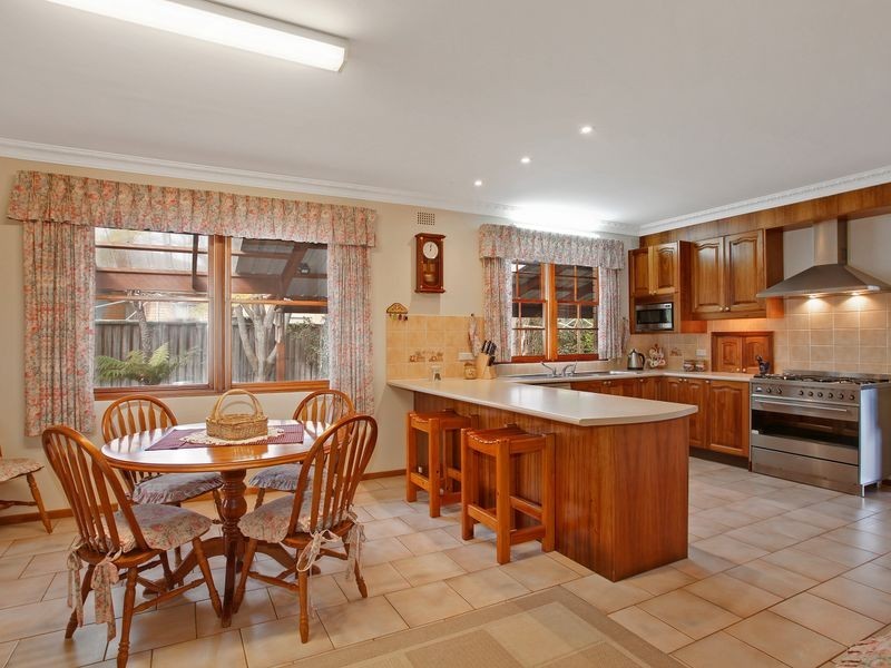 1 Mackellar Pl, Campbelltown NSW 2560