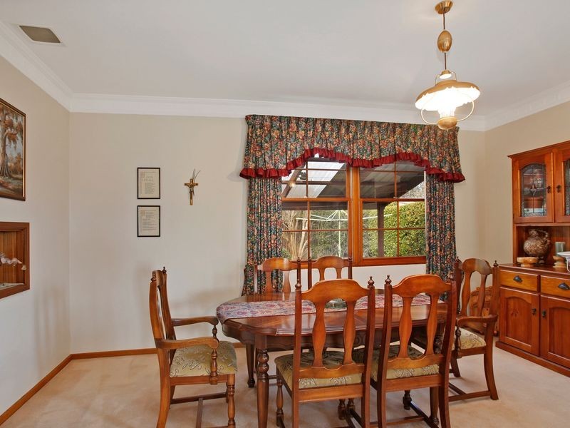 1 Mackellar Pl, Campbelltown NSW 2560