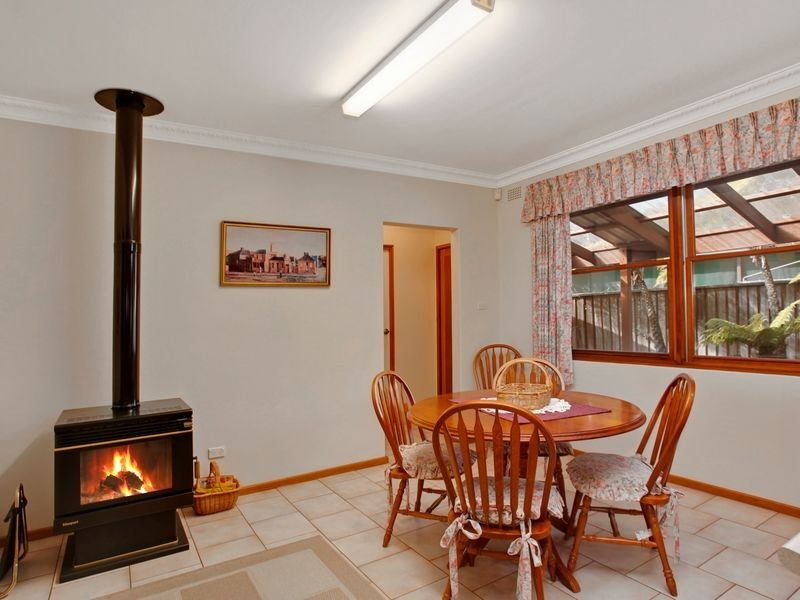 1 Mackellar Pl, Campbelltown NSW 2560