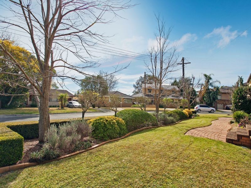 1 Mackellar Pl, Campbelltown NSW 2560