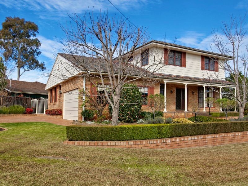 1 Mackellar Pl, Campbelltown NSW 2560