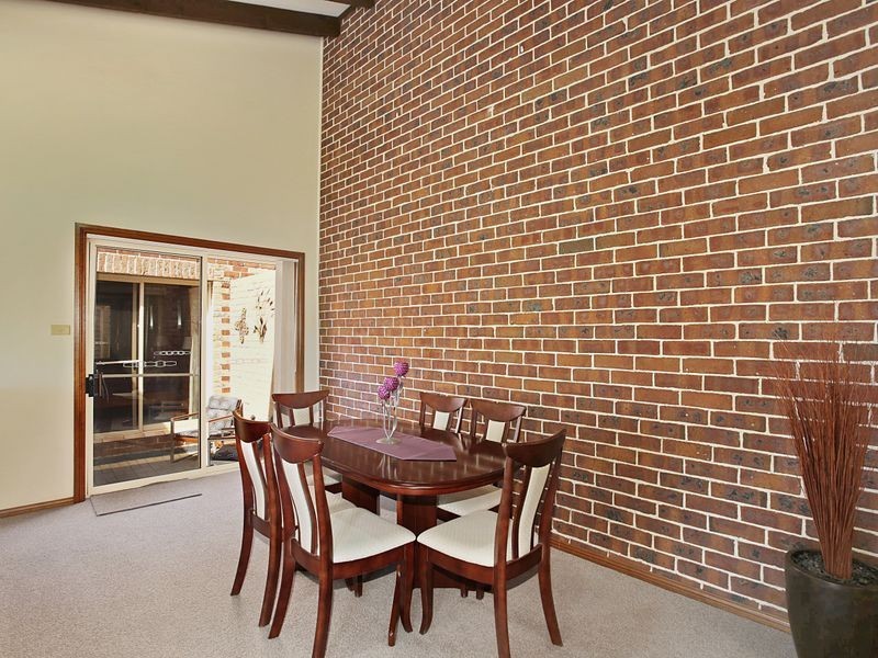 6A Francisco Cres, Rosemeadow NSW 2560