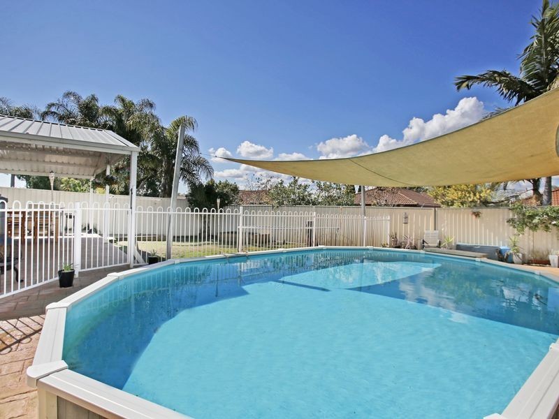 9 Marcellus Pl, Rosemeadow NSW 2560