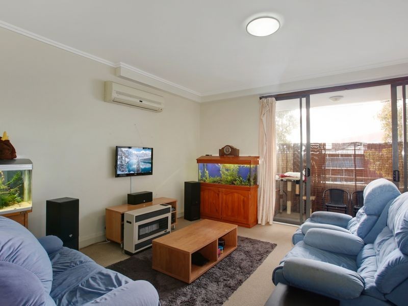 11A/541 Pembroke Rd, Leumeah NSW 2560