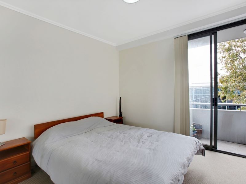 11A/541 Pembroke Rd, Leumeah NSW 2560