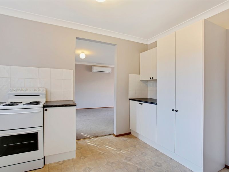 11 Rudd Rd, Leumeah NSW 2560