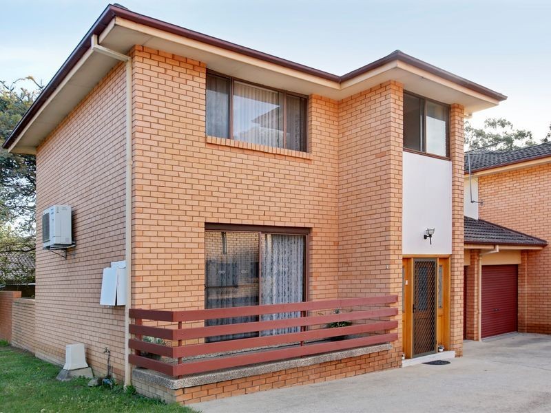 11 Rudd Rd, Leumeah NSW 2560