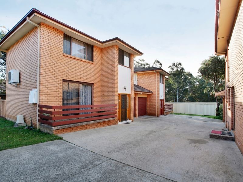 11 Rudd Rd, Leumeah NSW 2560