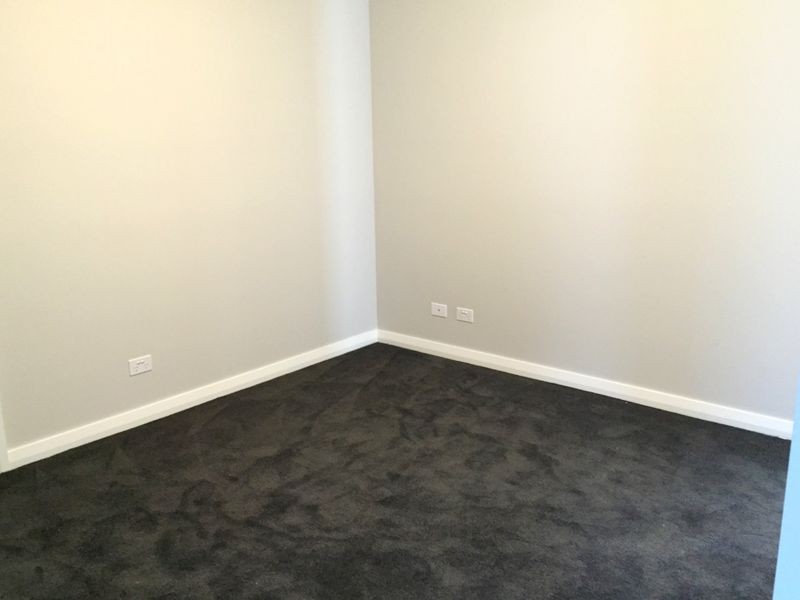 8 Atlee St, Oran Park NSW 2570