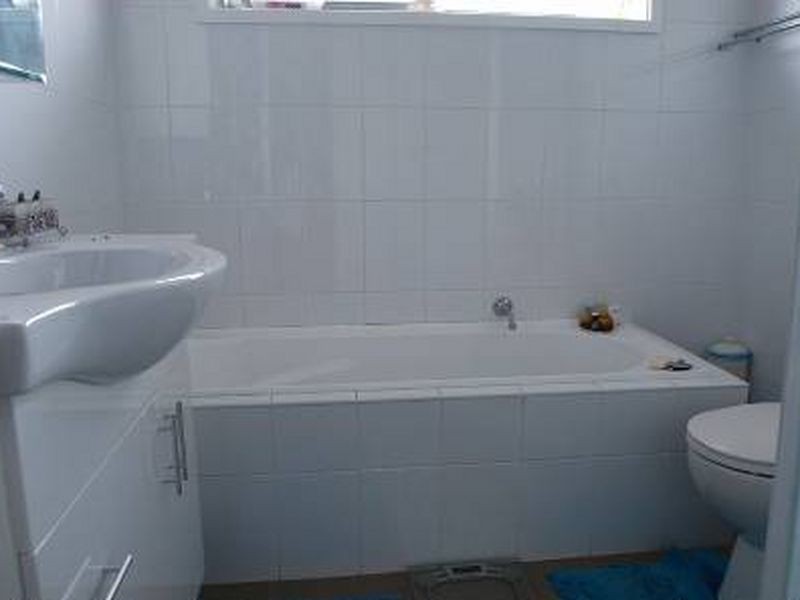 216 St Johns Rd, Bradbury NSW 2560