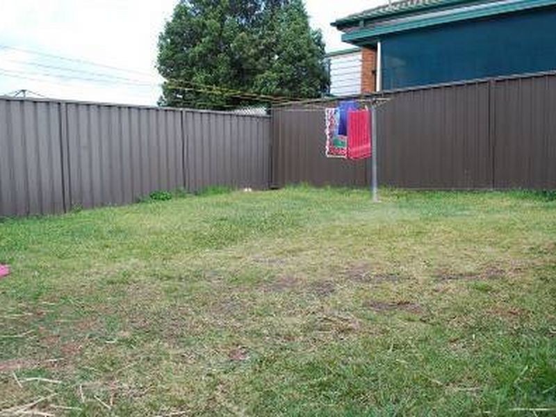 216 St Johns Rd, Bradbury NSW 2560