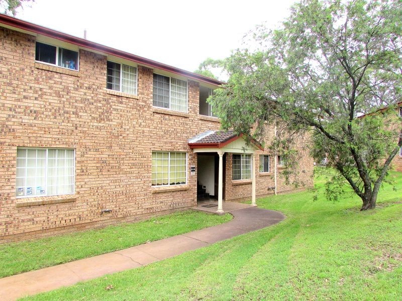 26/100 Parkhill Court Leumeah Road, Leumeah NSW 2560