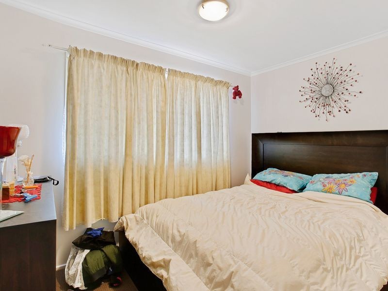 12 Weemala Cres, Bradbury NSW 2560