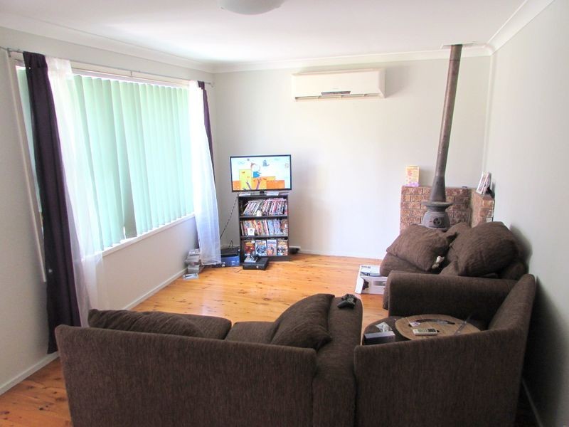 11 Startop Pl, Ambarvale NSW 2560