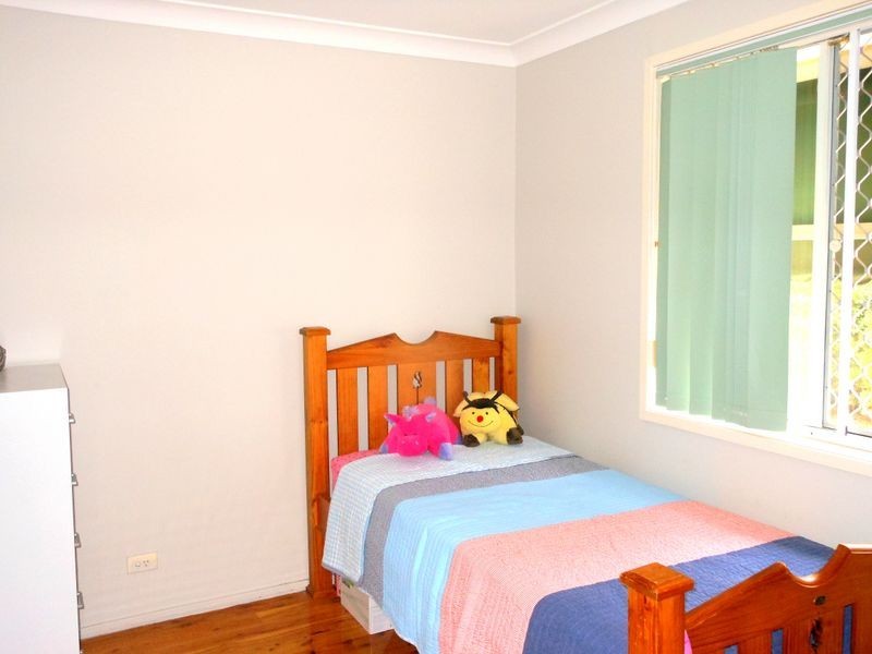 11 Startop Pl, Ambarvale NSW 2560