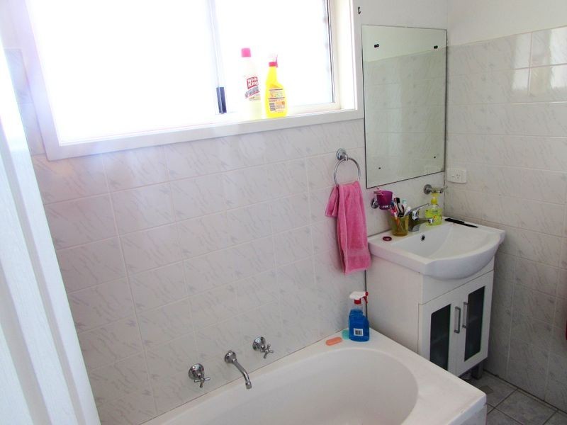 11 Startop Pl, Ambarvale NSW 2560