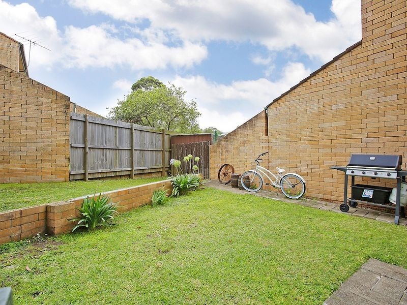 9/39 The Parkway, Bradbury NSW 2560
