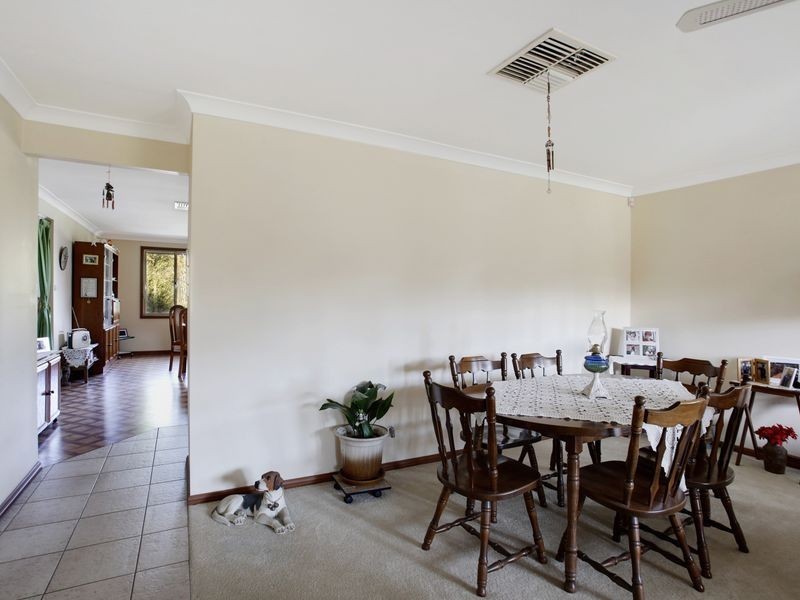 14 Joseph Banks Court, Mount Annan NSW 2567