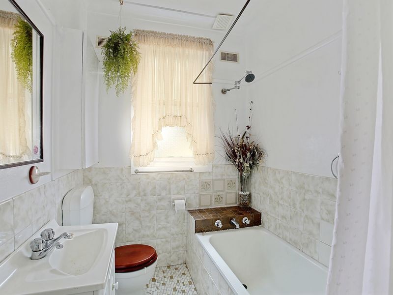 16 Sheahan Ave, Guildford NSW 2161