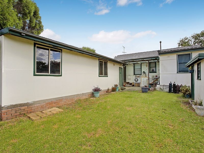 16 Sheahan Ave, Guildford NSW 2161