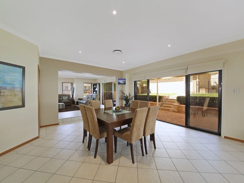 153 Welling Dr, Mount Annan NSW 2567