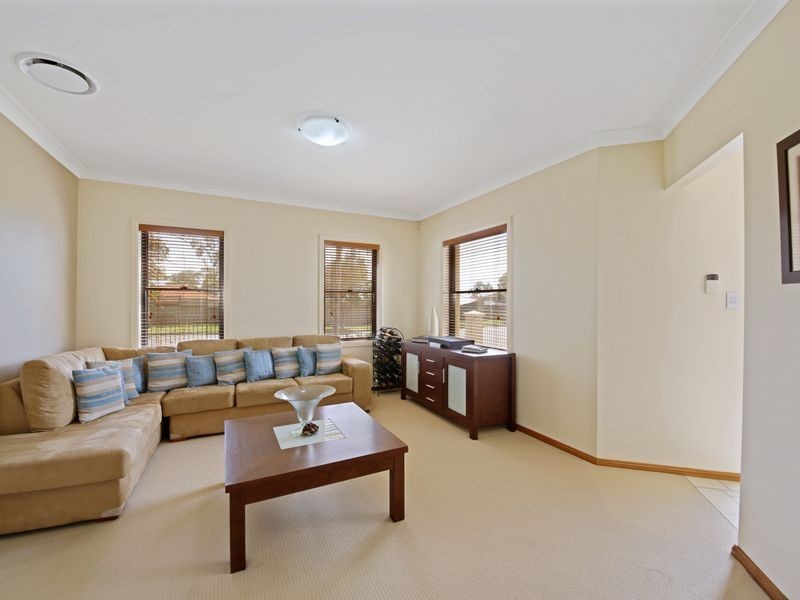 153 Welling Dr, Mount Annan NSW 2567