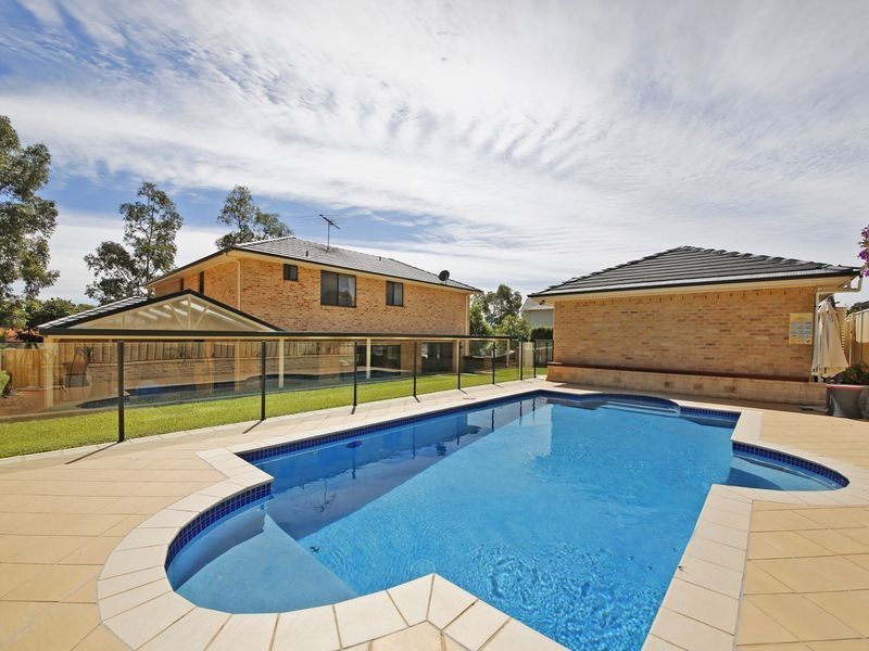 153 Welling Dr, Mount Annan NSW 2567