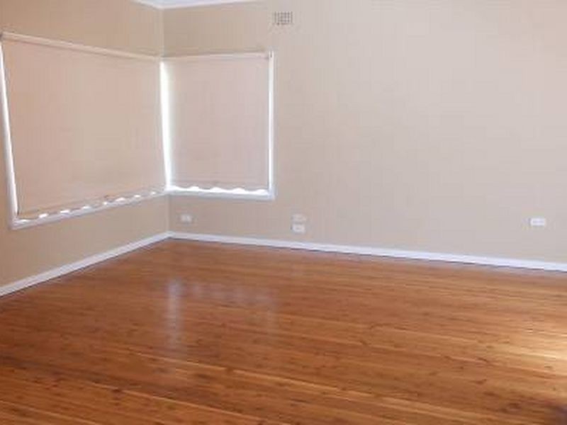 37 Lindesay Street, Leumeah NSW 2560