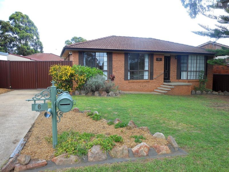 6 Stromeferry Cres, St Andrews NSW 2566
