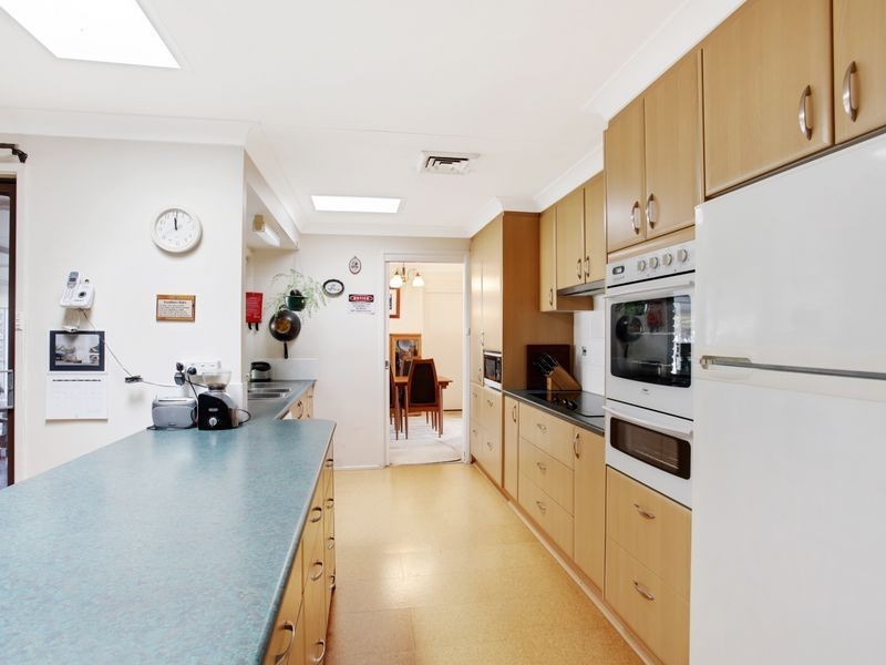 12 Mona Vale Place, Woodbine NSW 2560