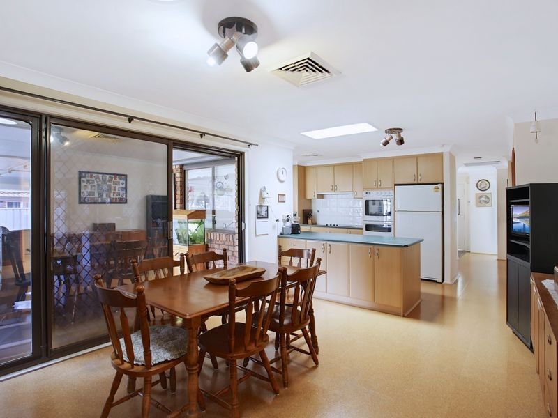 12 Mona Vale Place, Woodbine NSW 2560