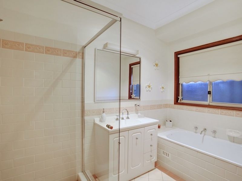 9 Palm Court, Narellan Vale NSW 2567