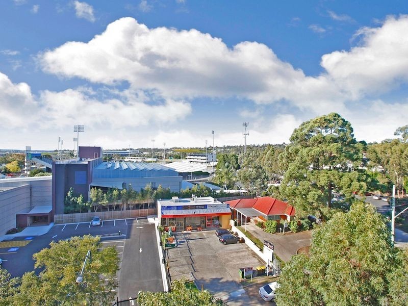 30C/541 Pembroke Rd, Leumeah NSW 2560